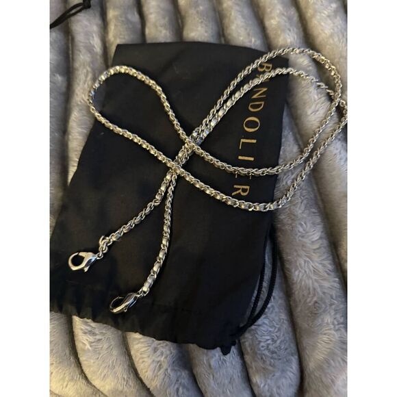 Bandolier 12/13 max pro lily lace crossbody iphone case/belt/strap set - Picture 9 of 11